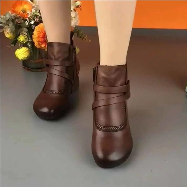 Ortopēdiskie sieviešu retro īsie zābaki