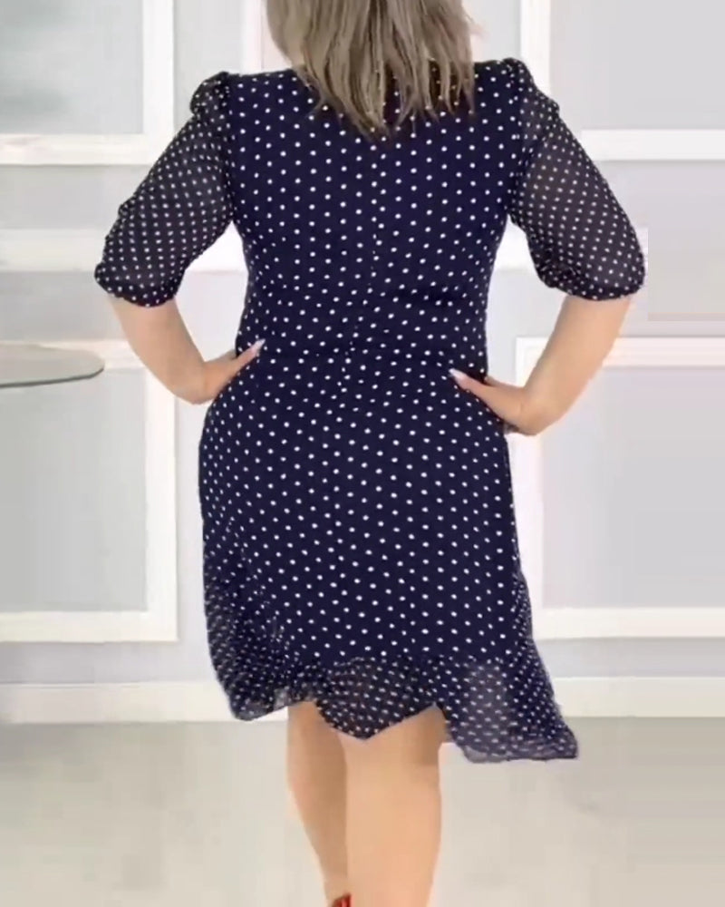 👗 Eleganta pusmēneša piedurkņu kleita ar punktu rakstu