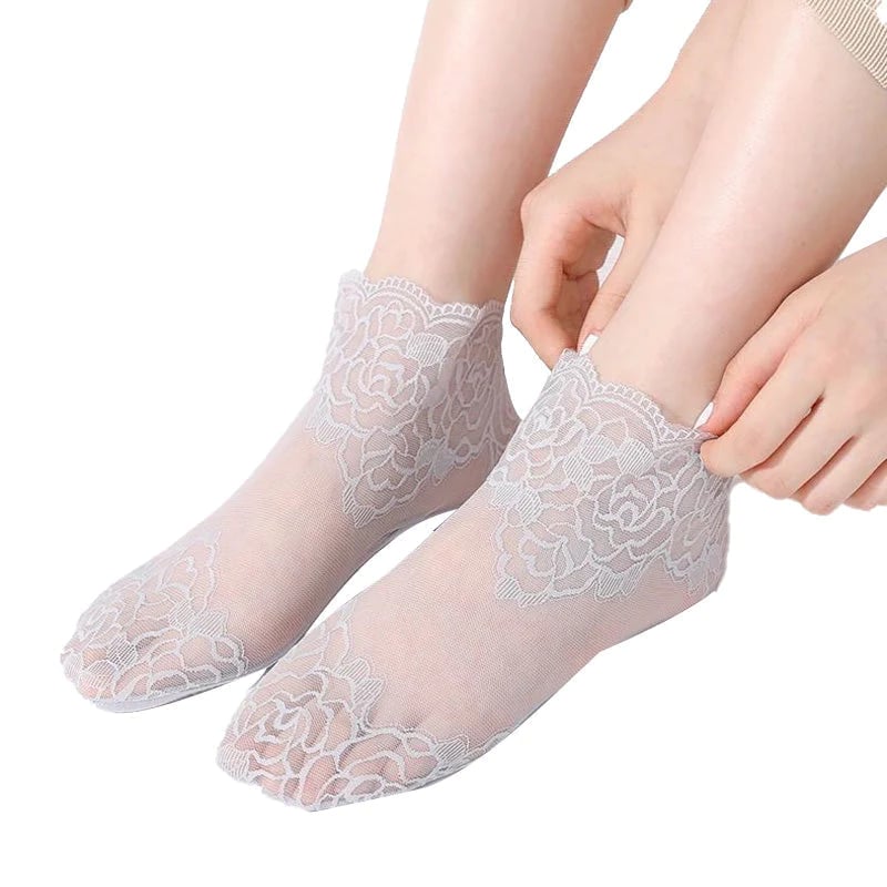 Sekssīgas mežģīņu zeķes sievietēm 🧦
