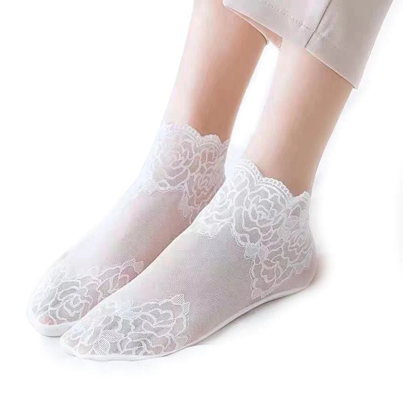 Sekssīgas mežģīņu zeķes sievietēm 🧦