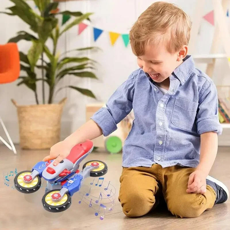 Jauns elektriskais motocikls ar gaismām un mūziku