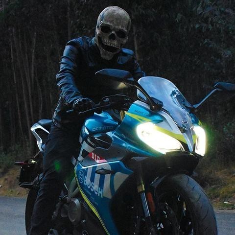 Skull Mask™ | Ievies bailes savos draugos un ģimenē!